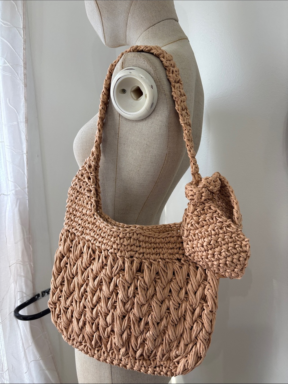 Antique Handwoven Crochet Shoulder Bag in Tan - Picture 4 of 6